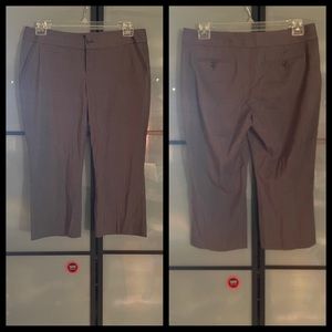 Cute heather brown Capri slacks